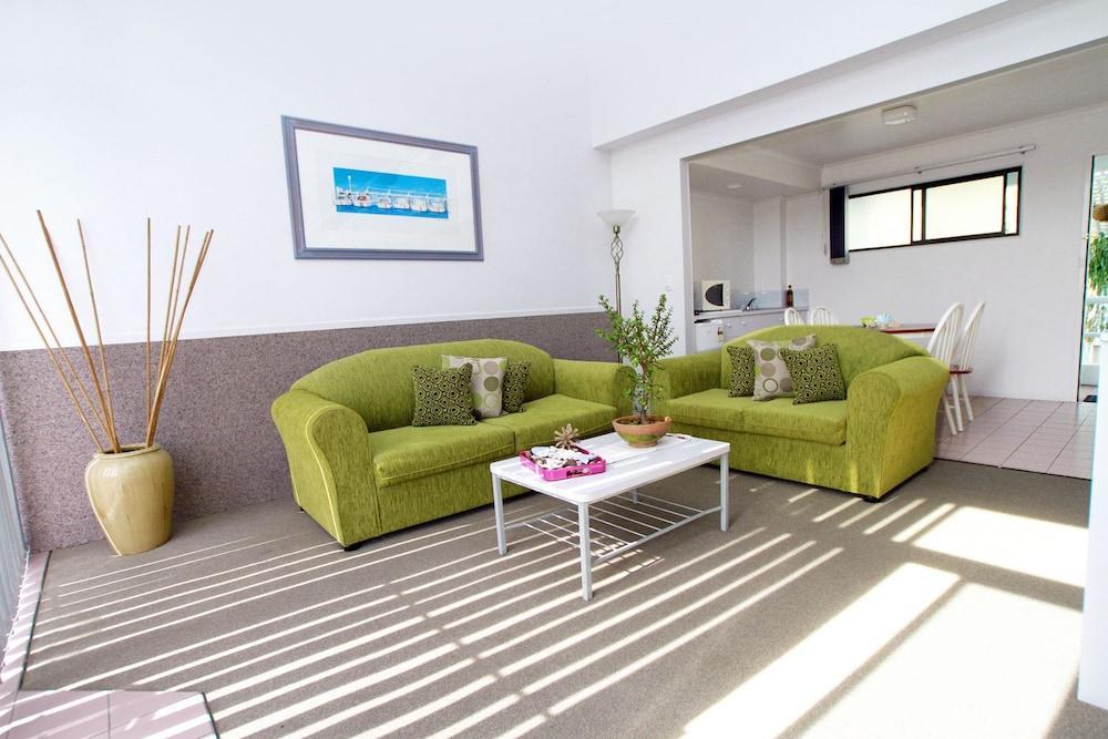 Sea Spray Motel - Merimbula (Adults Only) Екстериор снимка
