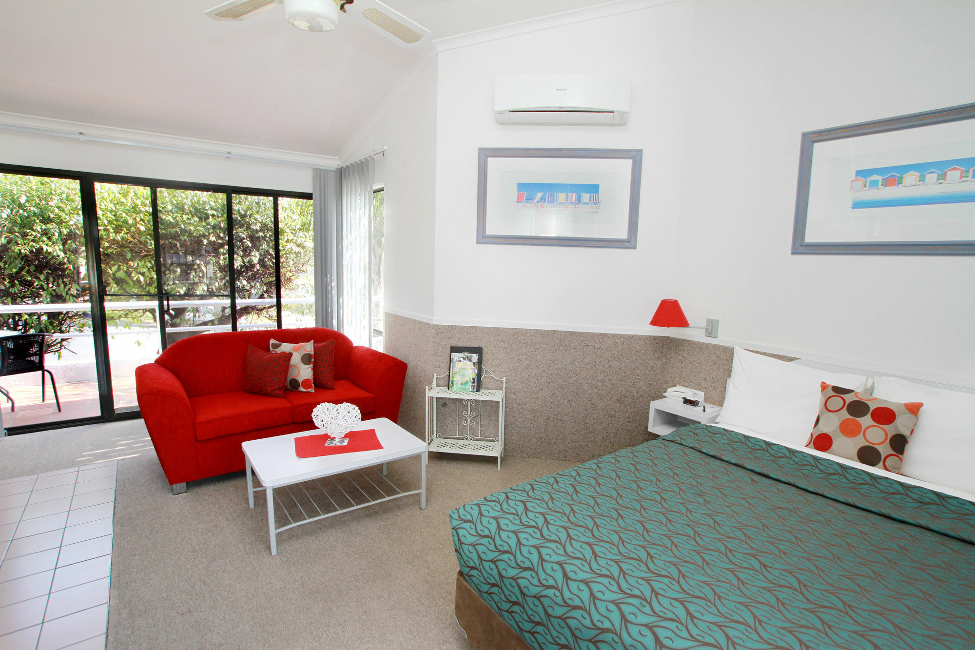Sea Spray Motel - Merimbula (Adults Only) Екстериор снимка